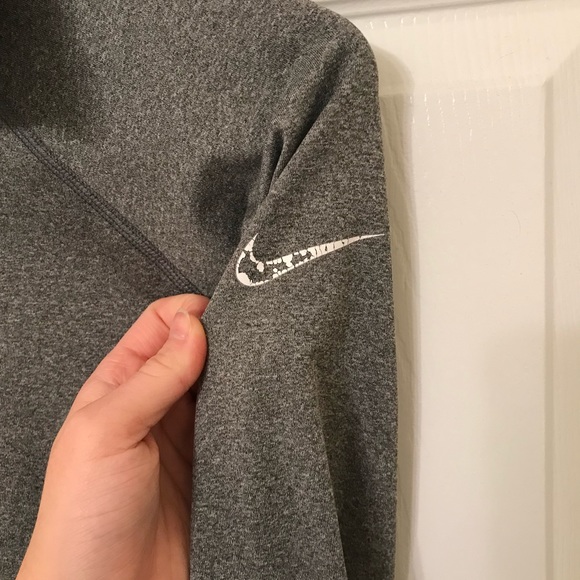 Nike Pro Dri Fit Grey Running Quarterzip Jacket - Picture 10 of 12